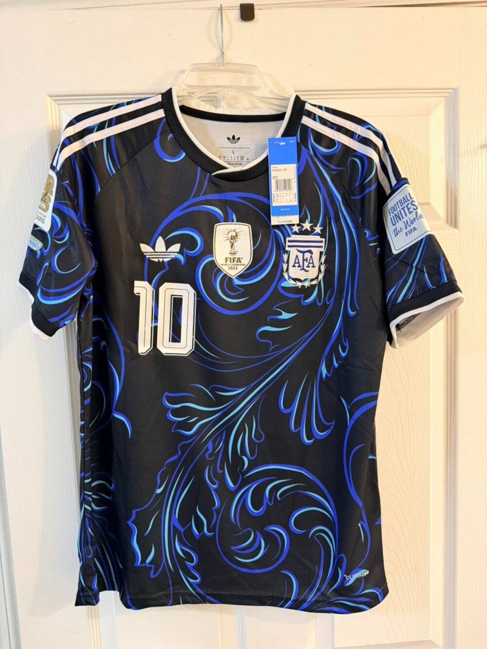 Messi Argentina 2026 World Cup Jersey Black Floral Kit Size L Slim Fit